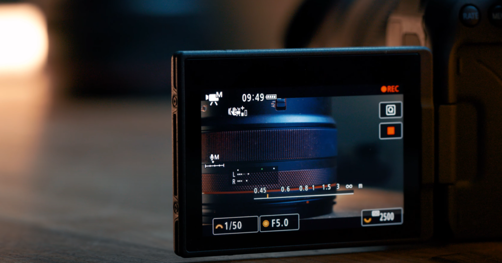 Canon EOS R5 vs. R6: Lab Results