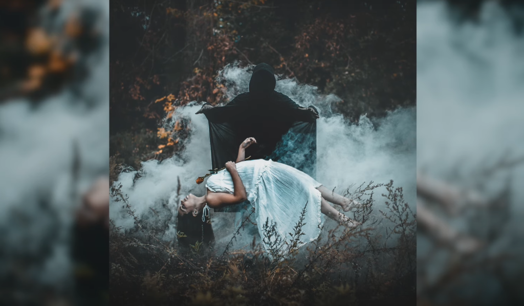 Creative Photoshoot Ideas For Halloween