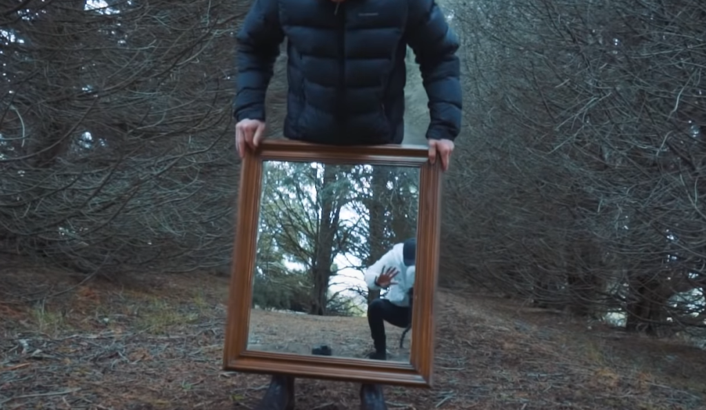 Poses for a Mirror Photoshoot