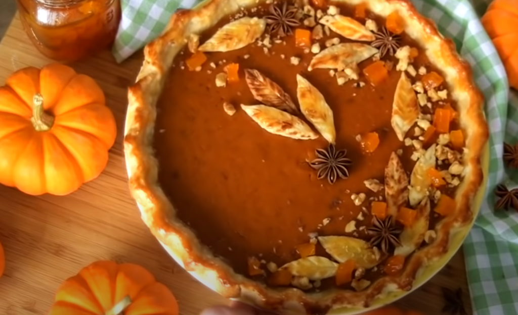 What should you wear for a Thanksgiving party?