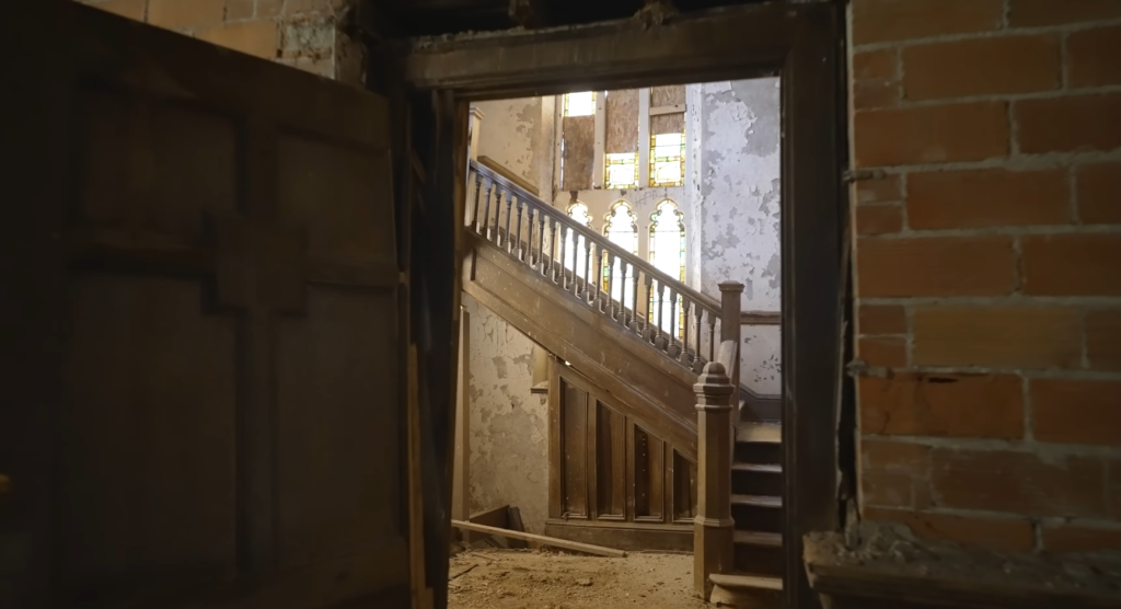 Gorgeous Indoor Photoshoot Locations in Detroit