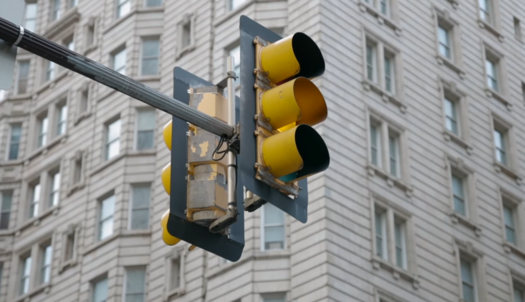 9 Expert Tips for Guys and Girls Selfie